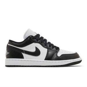 Brand New Air Jordan 1 Low 'Panda' Size Women's 10 Men's 8.5 Sku DC0774 101